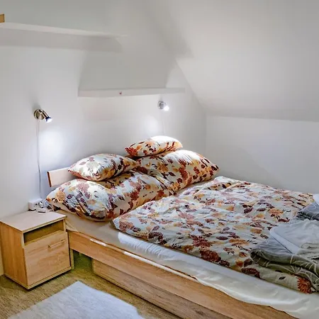 Katyca Apartman * بالاتونفوريد